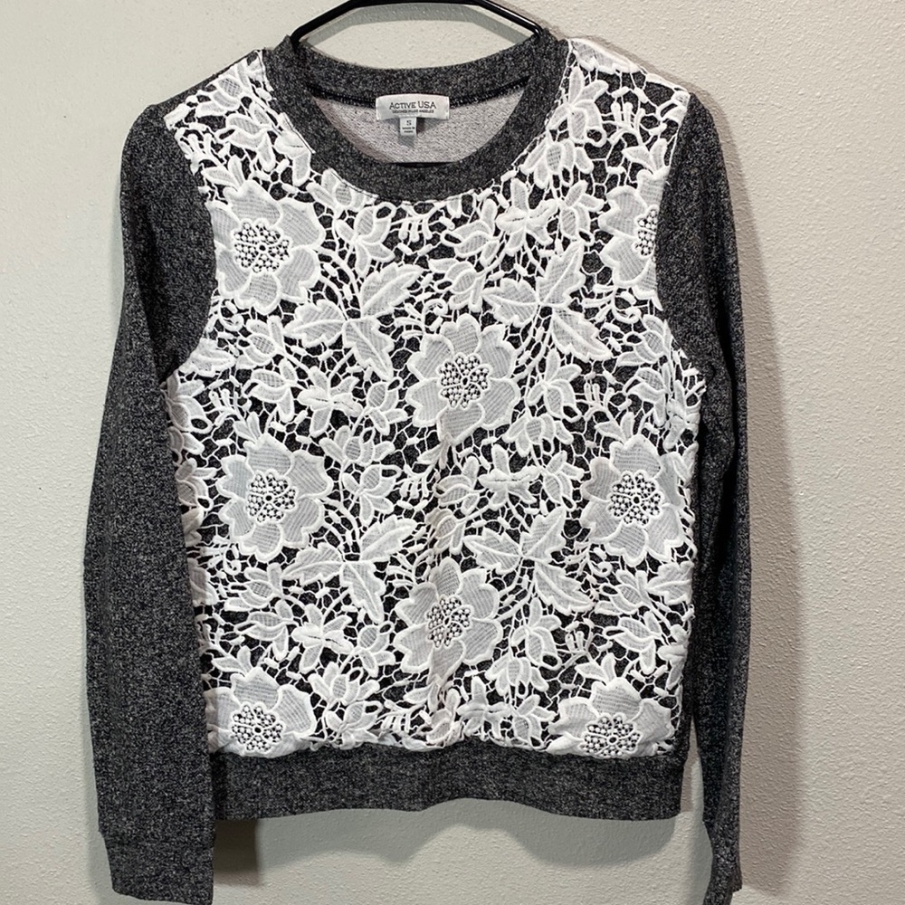 Active‎ USA crochet lace front sweatshirt pullover top